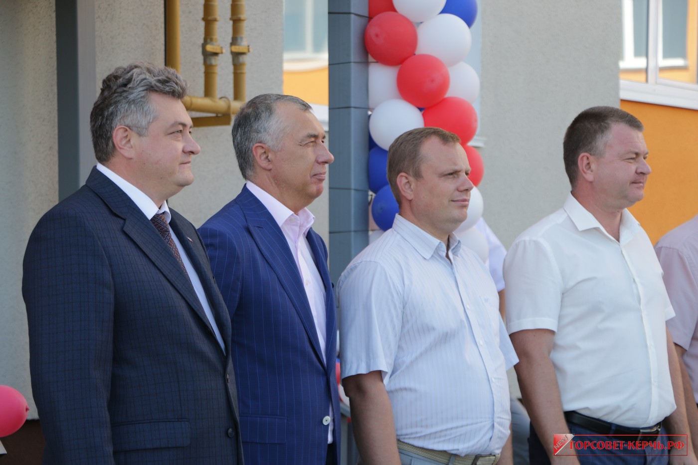 Первый дом для заливчан в районе Семь ветров сегодня сдан | 10.08.2018 |  Керчь - БезФормата